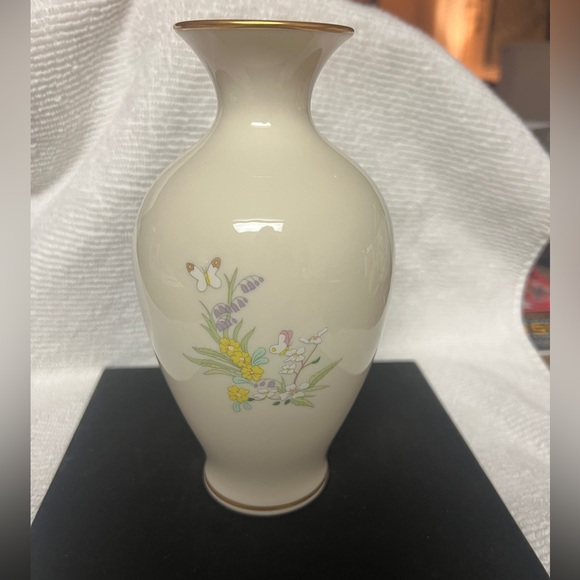 Vintage 1984 Lenox Mothers Day Gold Rim Spring Deer Family Ivory Vase Ltd Edit - Picture 4 of 11